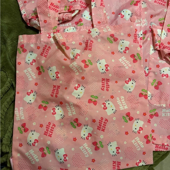 Hello Kitty windbreaker and matching tote bag 4T - Picture 4 of 6